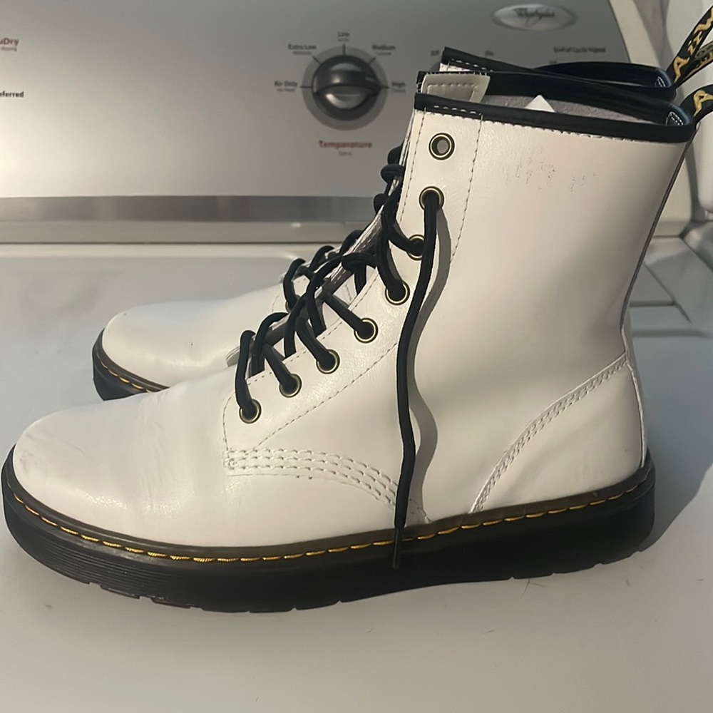 Womens doc martens